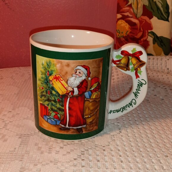 CHRISTMAS COLORFUL 4" INCH MUG THAT SAY'S, "MERRY CHRISTMAS". - Picture 1 of 6